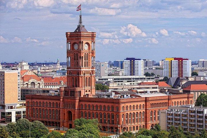 Join-in Shore Excursion: All-Highlights of Berlin