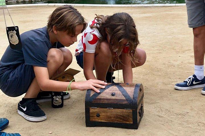 Caccia al tesoro di famiglia privata | Guidato, divertente e offline al 100% | Xventura Barcelona