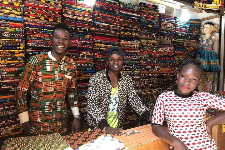 Afrikaanse stoffenmarkttour