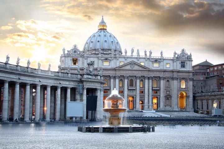 Excursão sem fila na Cidade do Vaticano e Capela Sistina (pequeno grupo)