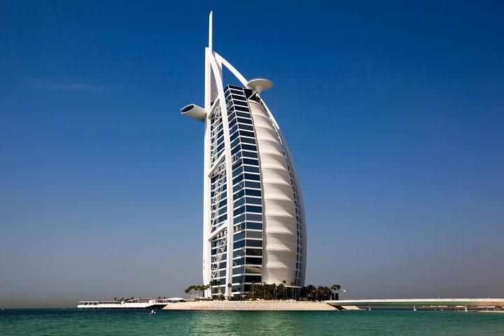 2-dages Dubai-tur med ørkensafari og Abu Dhabi-tur