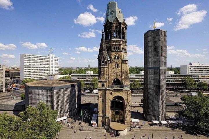 Delta i Shore Excursion: Berlin Highlights och Sachsenhausen