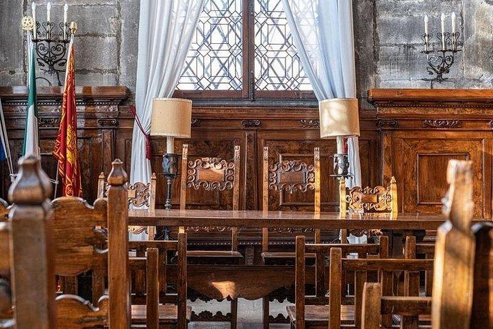 Palacio de los Señores de las Cárceles Nocturnas: Células y Herramientas de Tortura Visitar