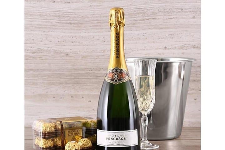 Sunset Champagne Cruise + 3 course meal