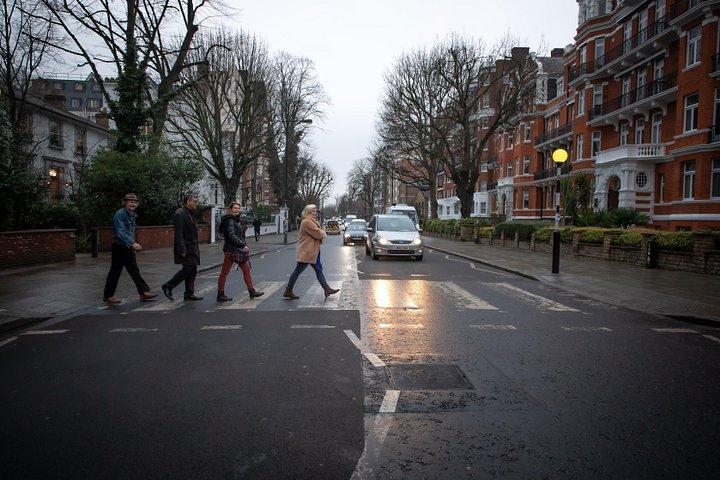 ロンドン中心部のビートルズ・イブニングツアー
