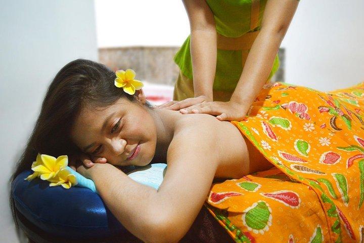 Excursiones de medio día: Bali 2 horas MASAJE Y SPA - ROMÁNTICA PUESTA DEL SOL Cena en JIMBARAN