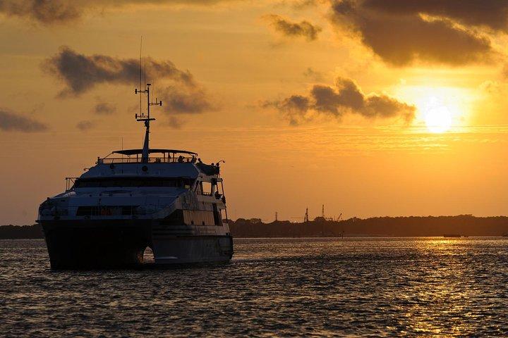 Bali Hai Cruise: Sunset Dinner Cruise Activity (FUN TRIPS)