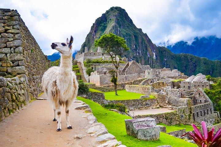 4 jours: visite guidée de Cusco, Rainbow Mountain et MachuPicchu - groupe