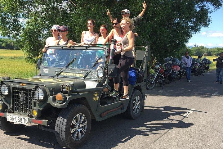HAI VAN PASS JEEP TOUR - Top Gear Esplora da JEEP