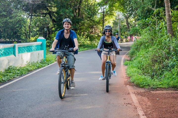 BLive Electric Bike Tours – ダイバー島の発見