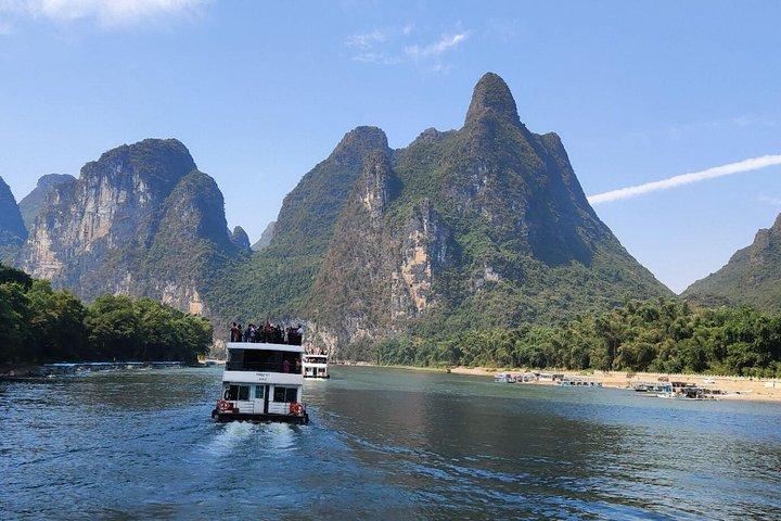 2-Days Guilin Tour Including the 4 Star Boat and Yangshuo and Longji Terraces