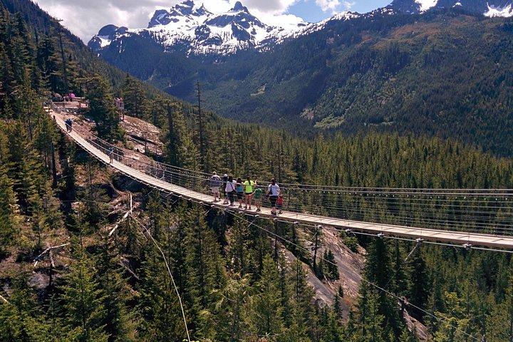 プライベートツアー：バンクーバーからのゴンドラとブリタニア鉱山博物館での海と空