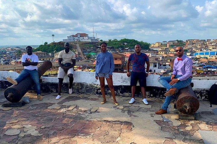 Excursión de un día a la mazmorra de esclavos de Elmina y la selva tropical de Kakum