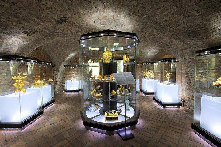 Privat strandutflykt: Walking Tour i Gdansk + Amber Museum + Malbork Castle