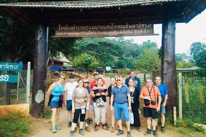 2 DAGE 1 NAT Deltag i Jungle Trek i Huay Nam Dung National Park
