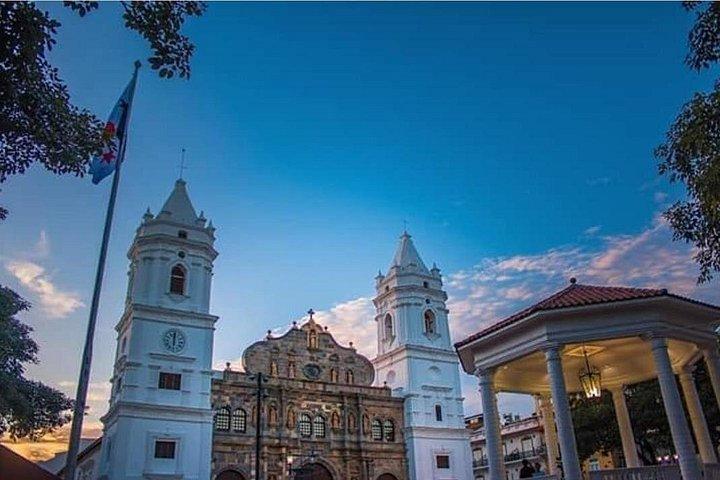 Panama Canal and City Tour Experience