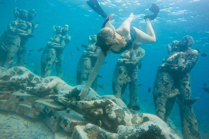 ギリ・トラワンガン、メノ、エアへの特別日帰り旅行：ロンボク発