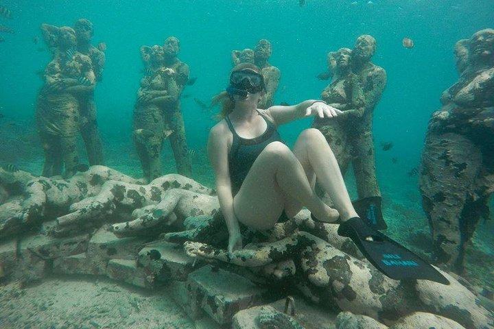 ギリ・トラワンガン、メノ、エアへの特別日帰り旅行：ロンボク発