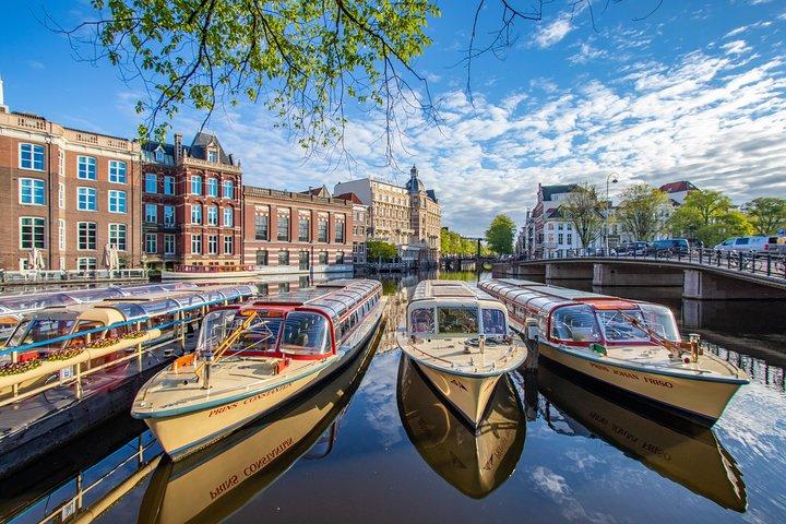 Explore Amsterdam in 90 minutes with a Local