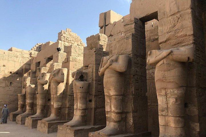 VIP Luxor Tagestour von Hurghada, El Gouna, Makadi, Soma Bay