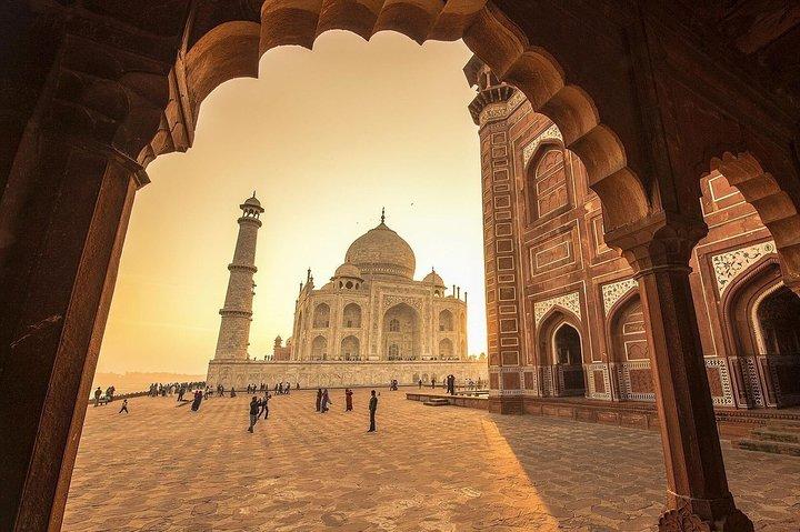 Sunrise Taj Mahal & Agra Fort Tour From Jaipur With Skip The Line