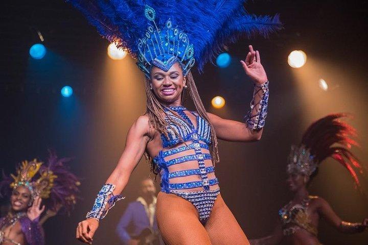 Ginga Tropical Show og Samba Class
