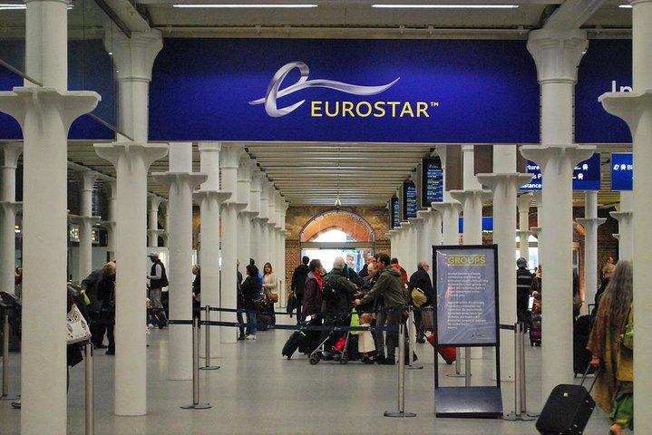 Stazione ferroviaria di St Pancras per il servizio di trasferimento privato dell'aeroporto di Heathrow