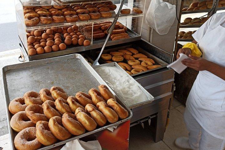 Walking tour, cable car & fruit tasting