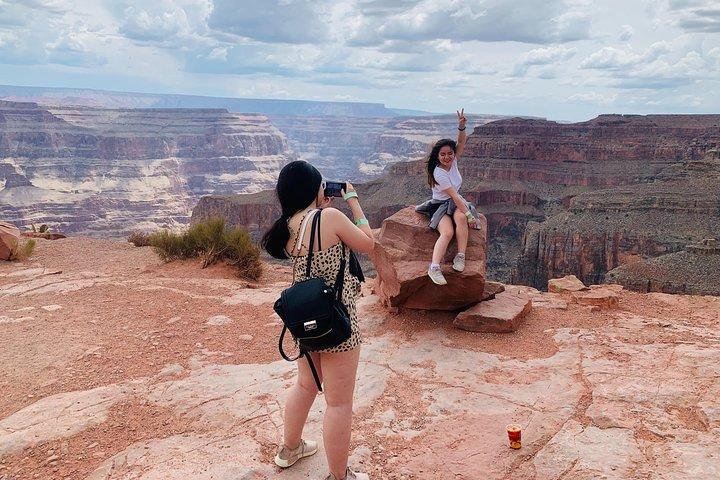 Grand Canyon Skywalk-tur og helikopterflyvning på spansk