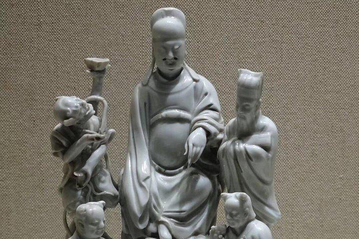 Tour privato di un'intera giornata al mercato antico di Panjiayuan e al Museo della capitale di Pechino