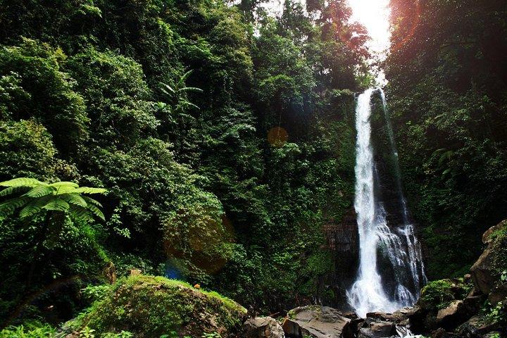 Bali Übernachtung 2 Tage 1 Nacht: Mt.BATUR KINTAMANI - NORTH BALI LOVINA mit HOTEL
