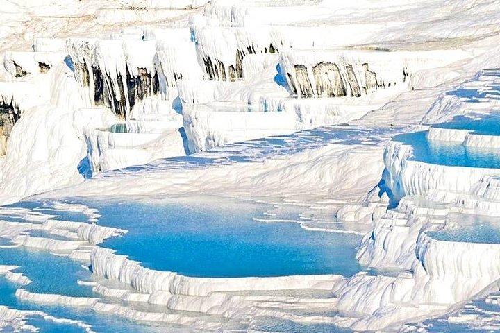 Excursão para grupos pequenos em Pamukkale saindo do porto/hotéis de Kusadasi