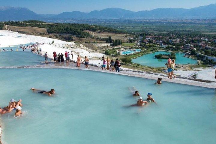 Excursão para grupos pequenos em Pamukkale saindo do porto/hotéis de Kusadasi