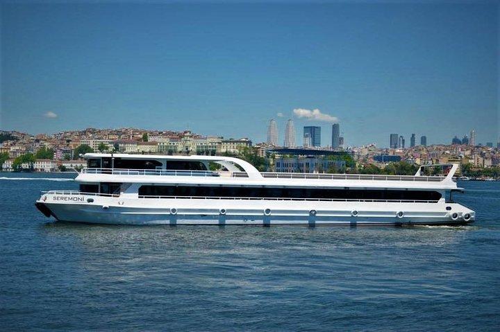 Istanbul Lunch Cruise on Bosphorus and Black Sea