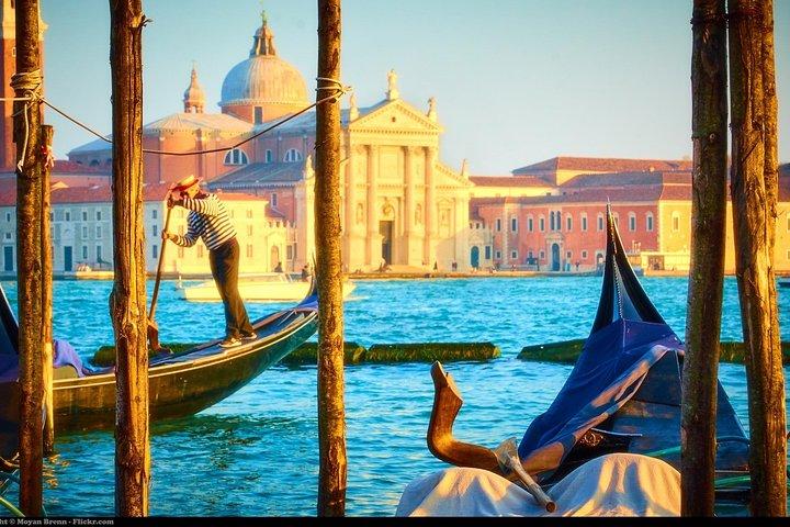 45-Minute or 1-hour Private Gondola Ride from Rialto