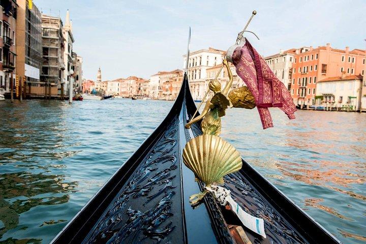 45-Minute or 1-hour Private Gondola Ride from Rialto