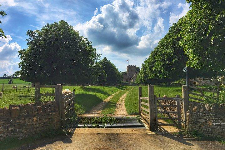 Tour to Stratford & The Cotswolds from Cambridge by Roots Travel