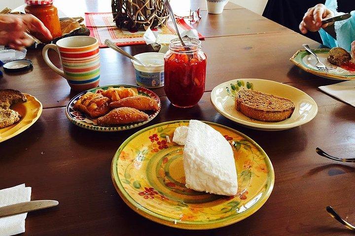 ミコノスマーケットツアー＆ブランチ料理教室 地元のアンジェリーナと