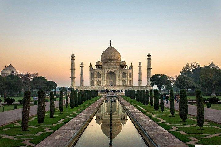 Skip the Line: Taj Mahal E-Tickets W/ Optional Trips