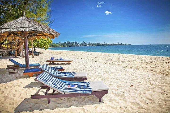 Sihanoukville naar Phnom Penh per privéauto of minibus