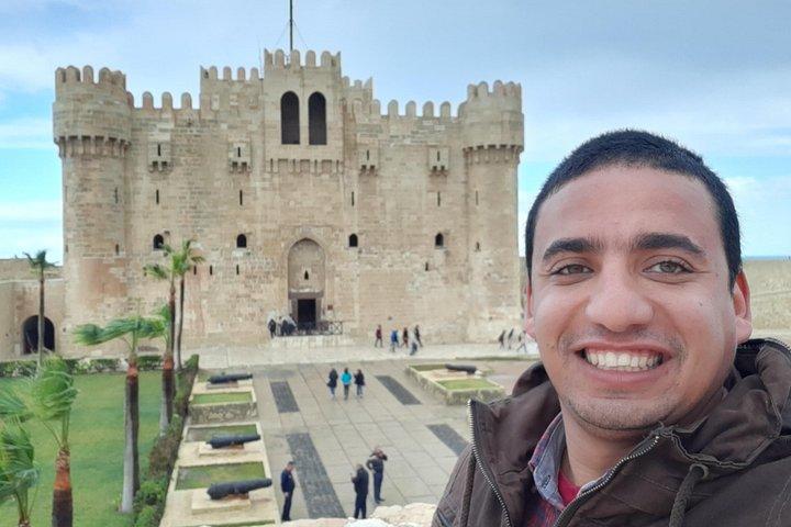 カイロからアレクサンドリアへのプライベート日帰り旅行：カタコンベ、城塞など