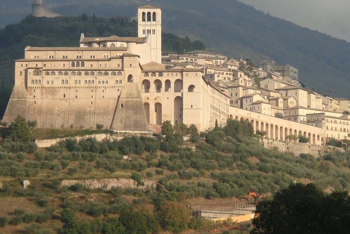 Rome to Assisi day trip by driver and official guide