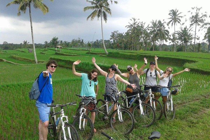 Passeio de bicicleta em Bali