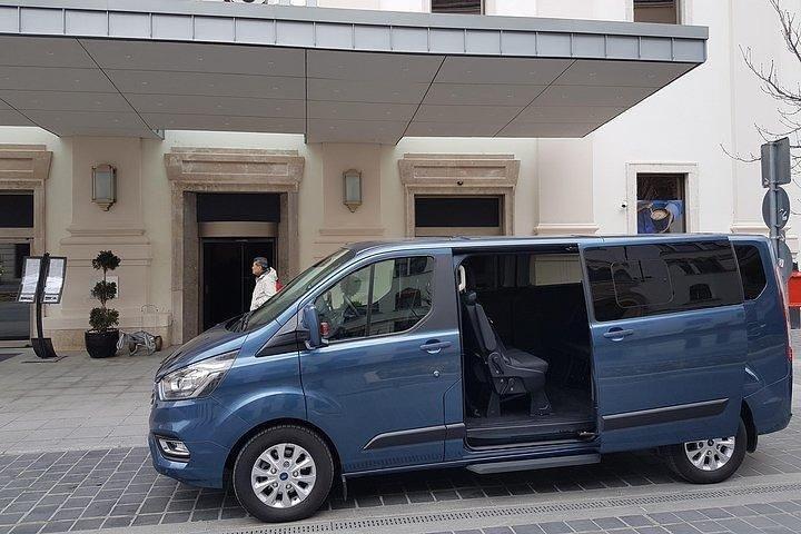 Transfert privé de Budapest Cruise Port à Budapest Hotel