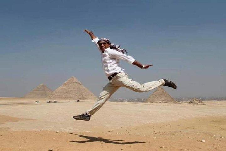 Pyramids photo session tour with professional photographer