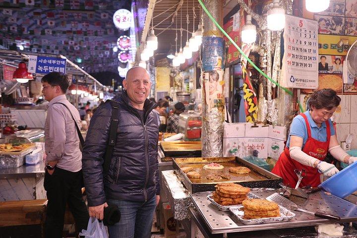 Flexible Private Van Tour in Seoul by Experts