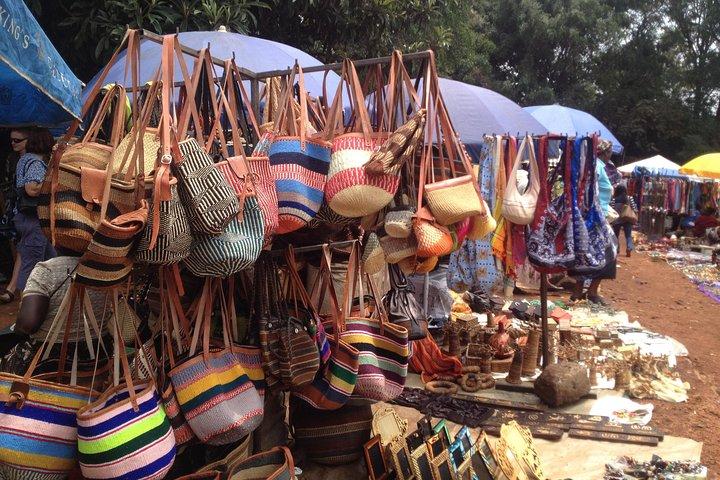 Nairobi Airport Layover Shopping Artifacts på Masai Market