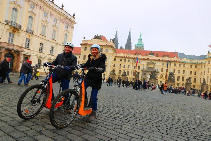 Praga medieval - City Tour de E-Bike / E-Scooter