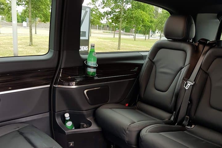 Luxury transfer From Amsterdam Schiphol airport to Rotterdam Cruise terminal
