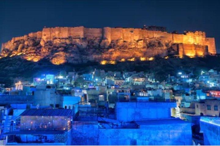 Goverdhan Singh BhatiとのBluecityウォーク